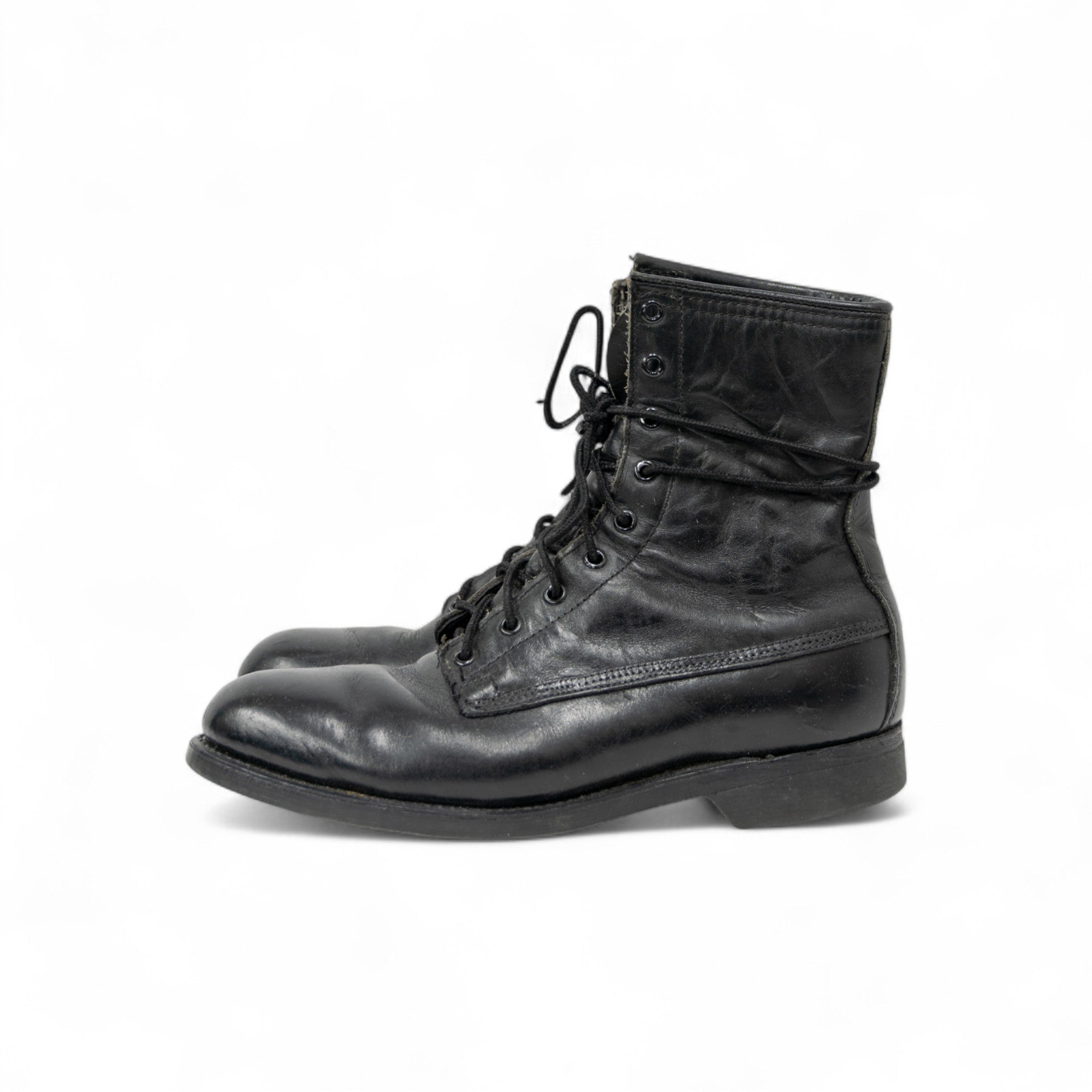 VINTAGE MILITARY BOOTS - 1960/70 display picture 1