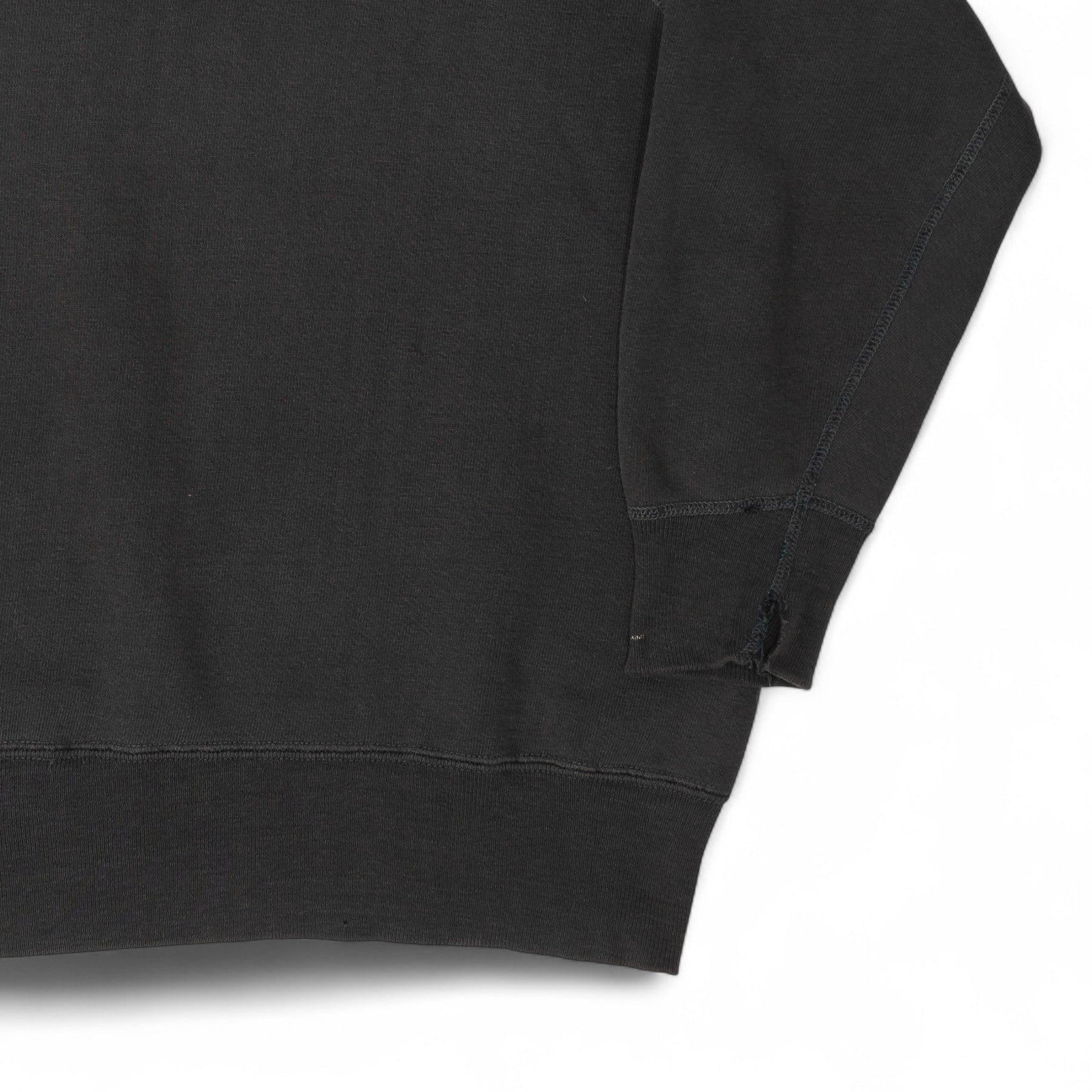BLACK 'GAMMA DELTA' RAGLAN SWEATSHIRT - 1960'S