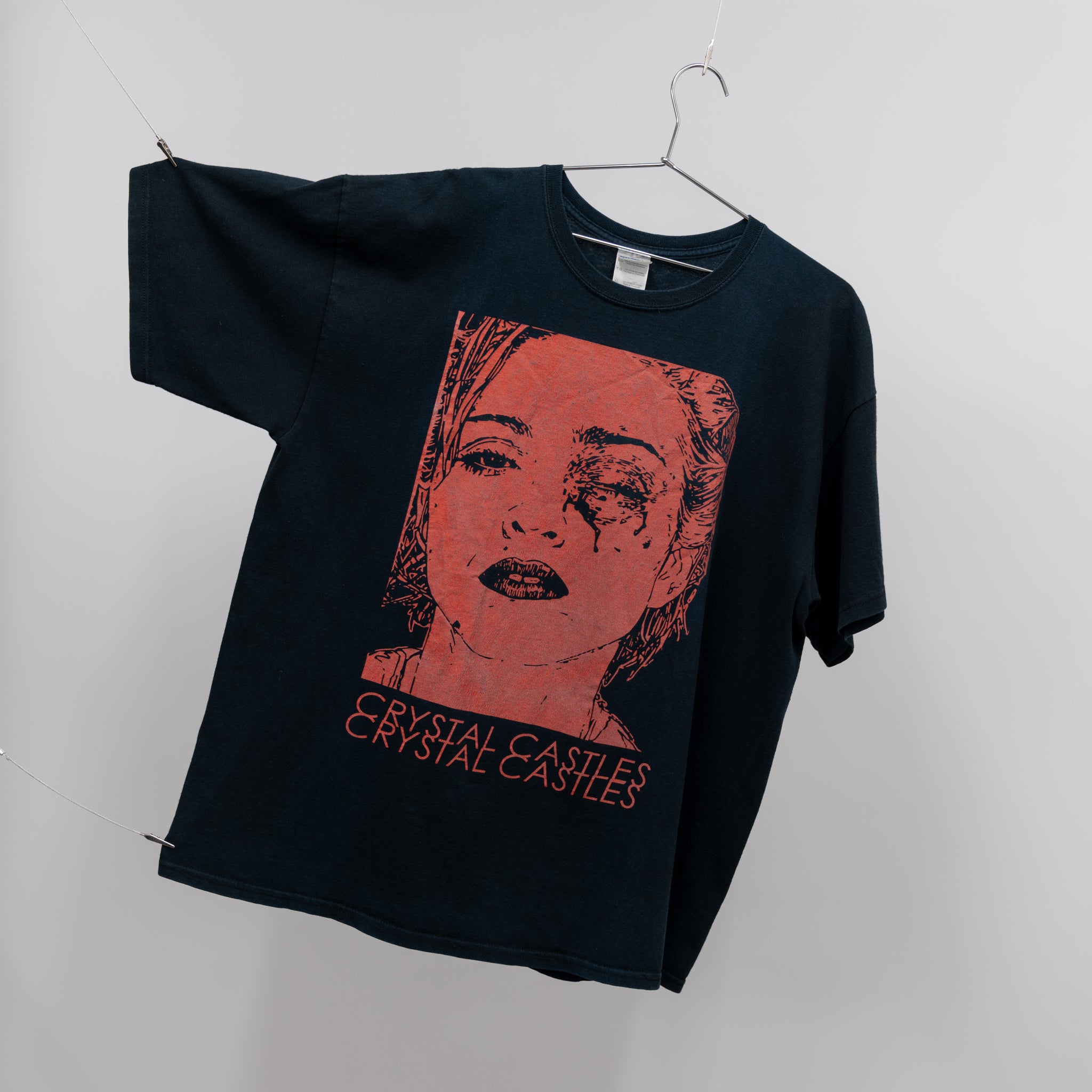 CRYSTAL CASTLES MADONA TEE (RED) - 2000'S