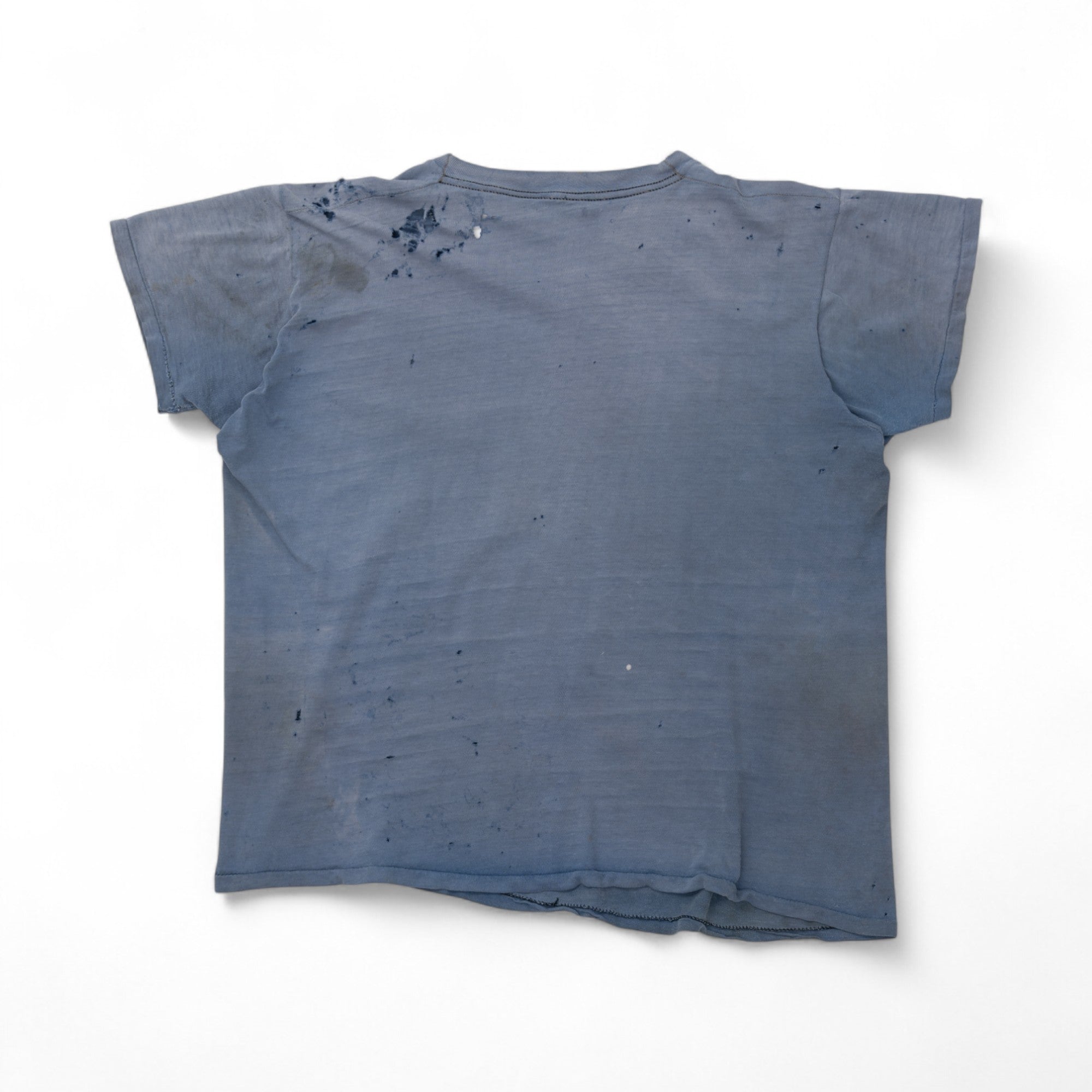 THRASHED/OIL-STAINED/SAFETY-PIN REPAIRED SINGLE STITCH SELVEDGE POCKET TEE - 1960/70'S