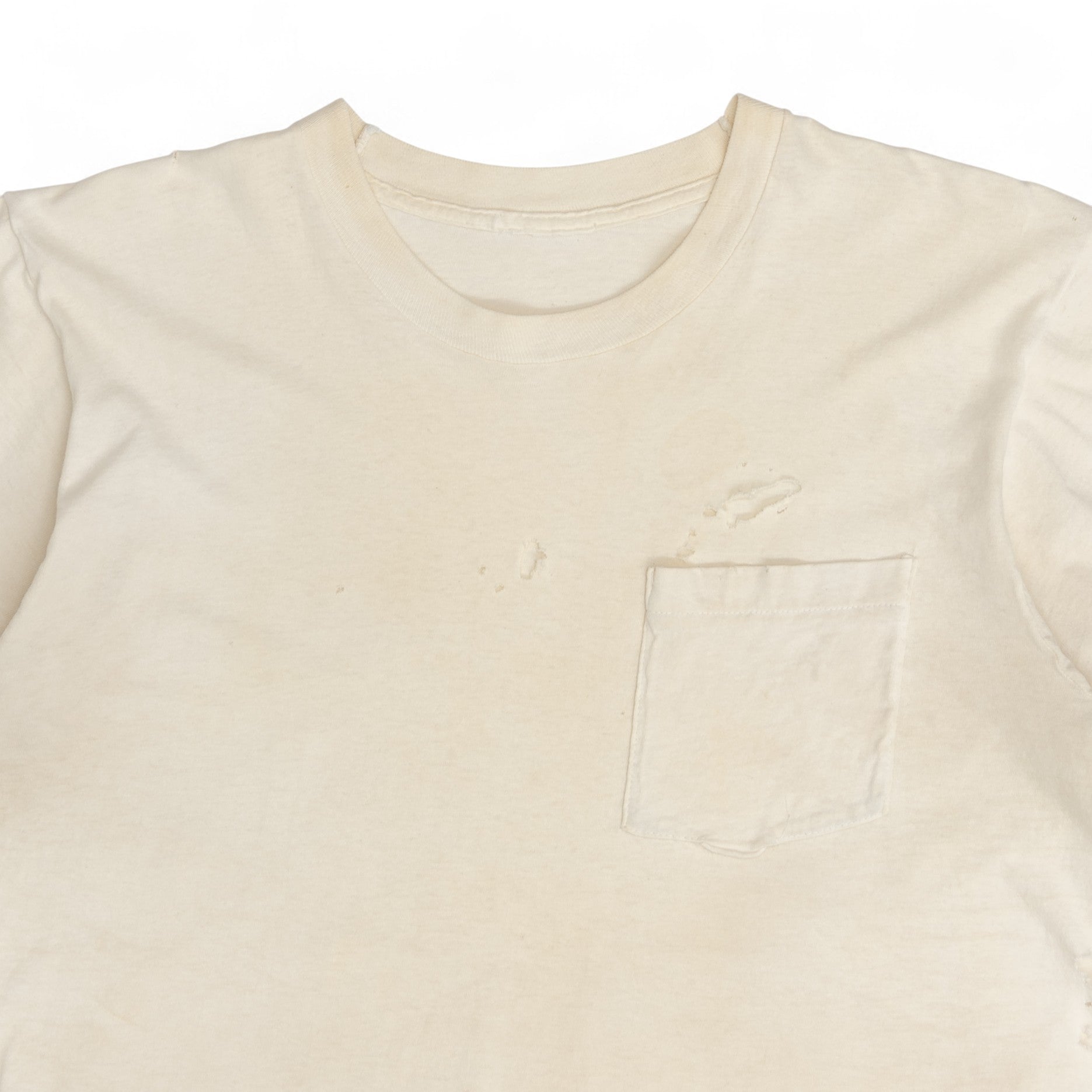 DISTRESSED BLANK WHITE POCKET TEE - 1960/70'S