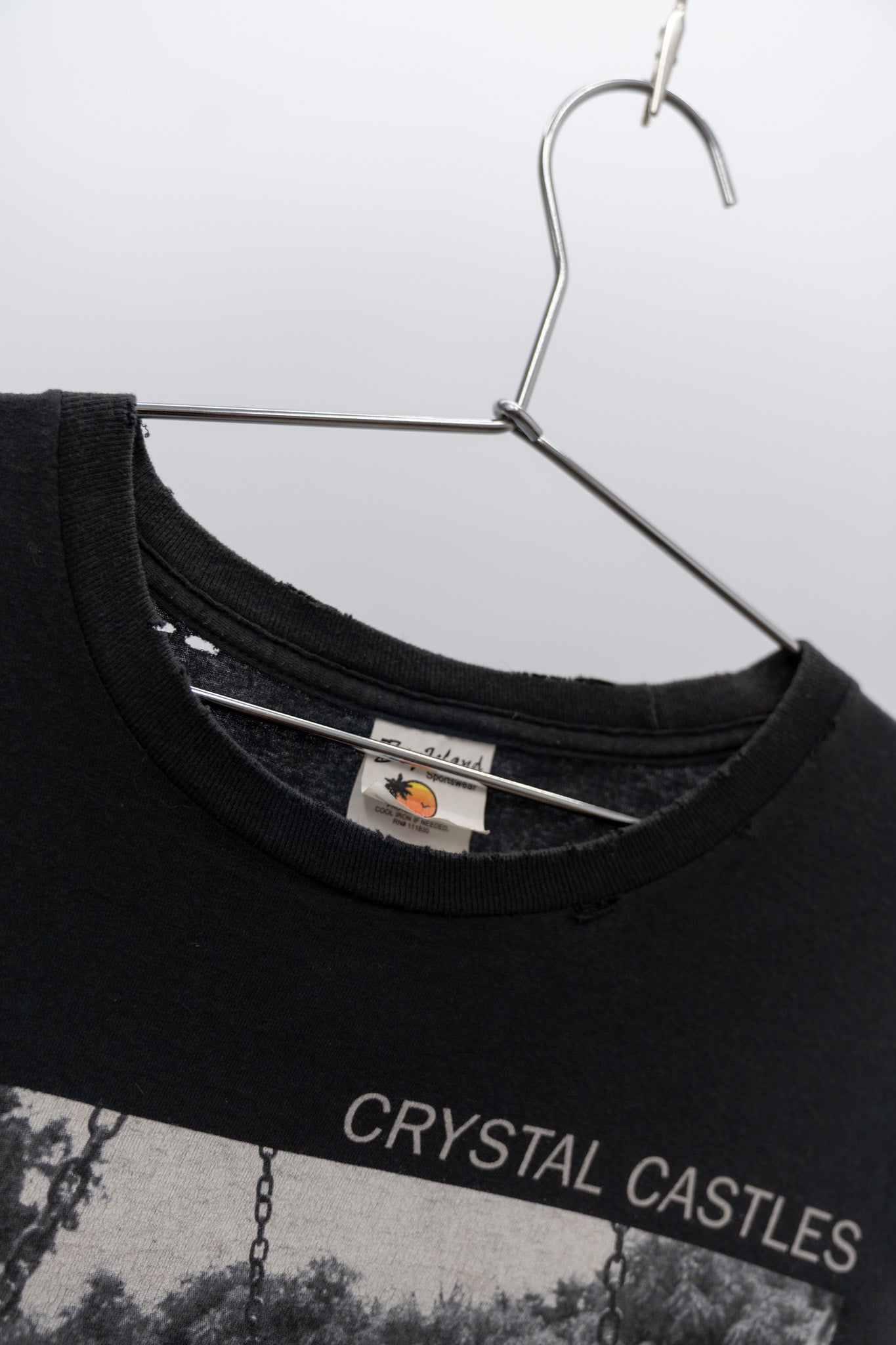 CRYSTAL CASTLES 