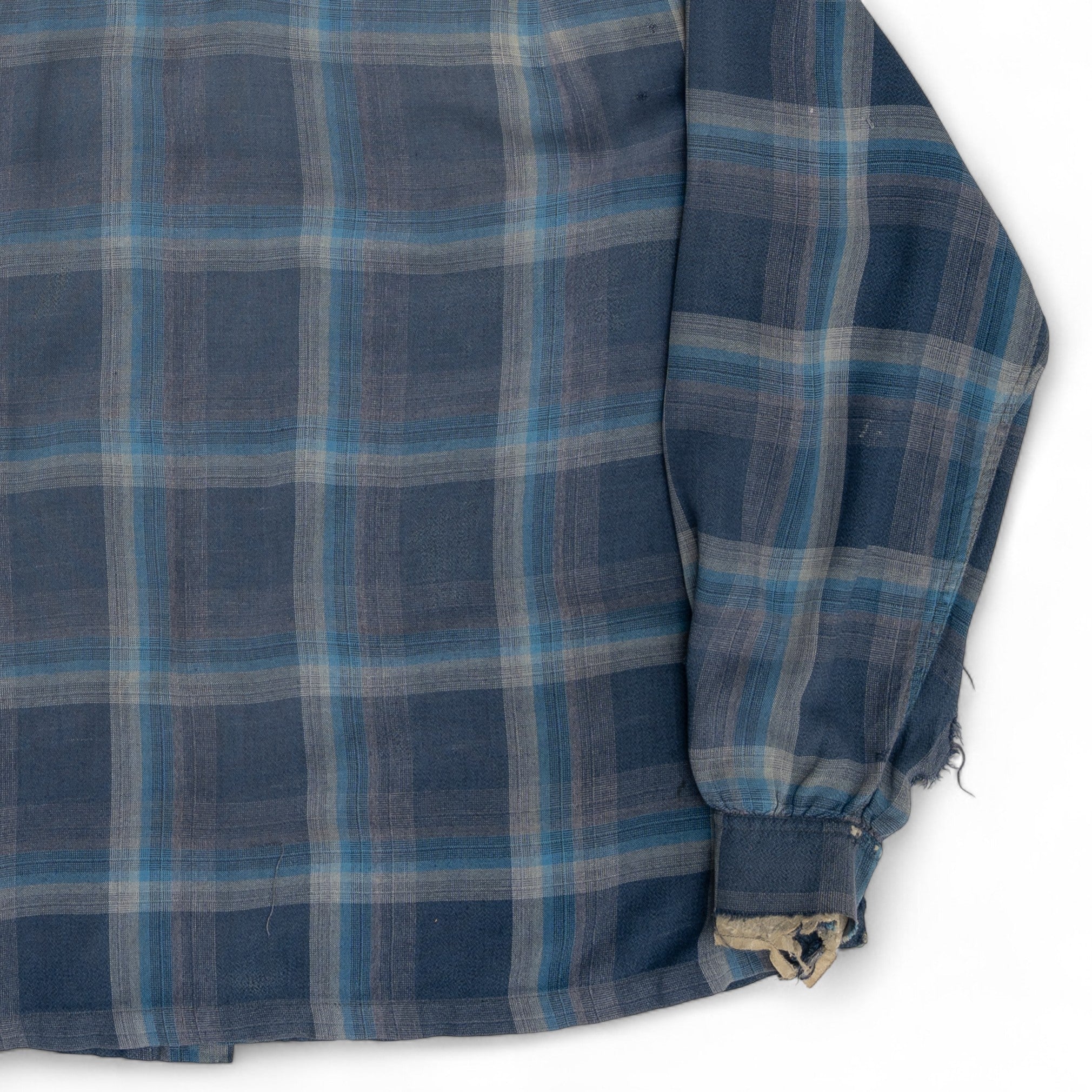 THRSAHED LOOP-COLLAR BUTTON UP SHIRT - 1960'S